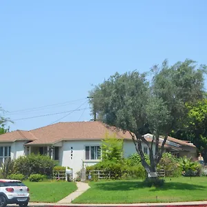 Lax Teresa Air Habitación en casa particular Los Ángeles